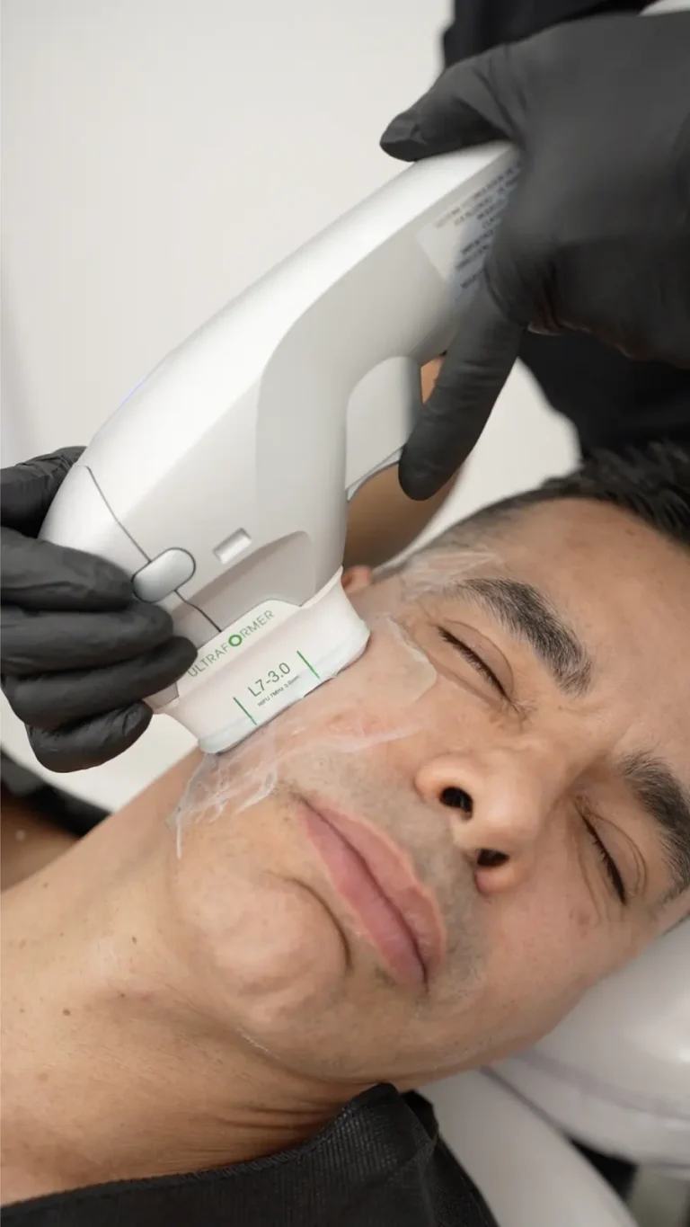 Tratamiento de medicina estética en Medellín – Dr. Carlos Arroyave